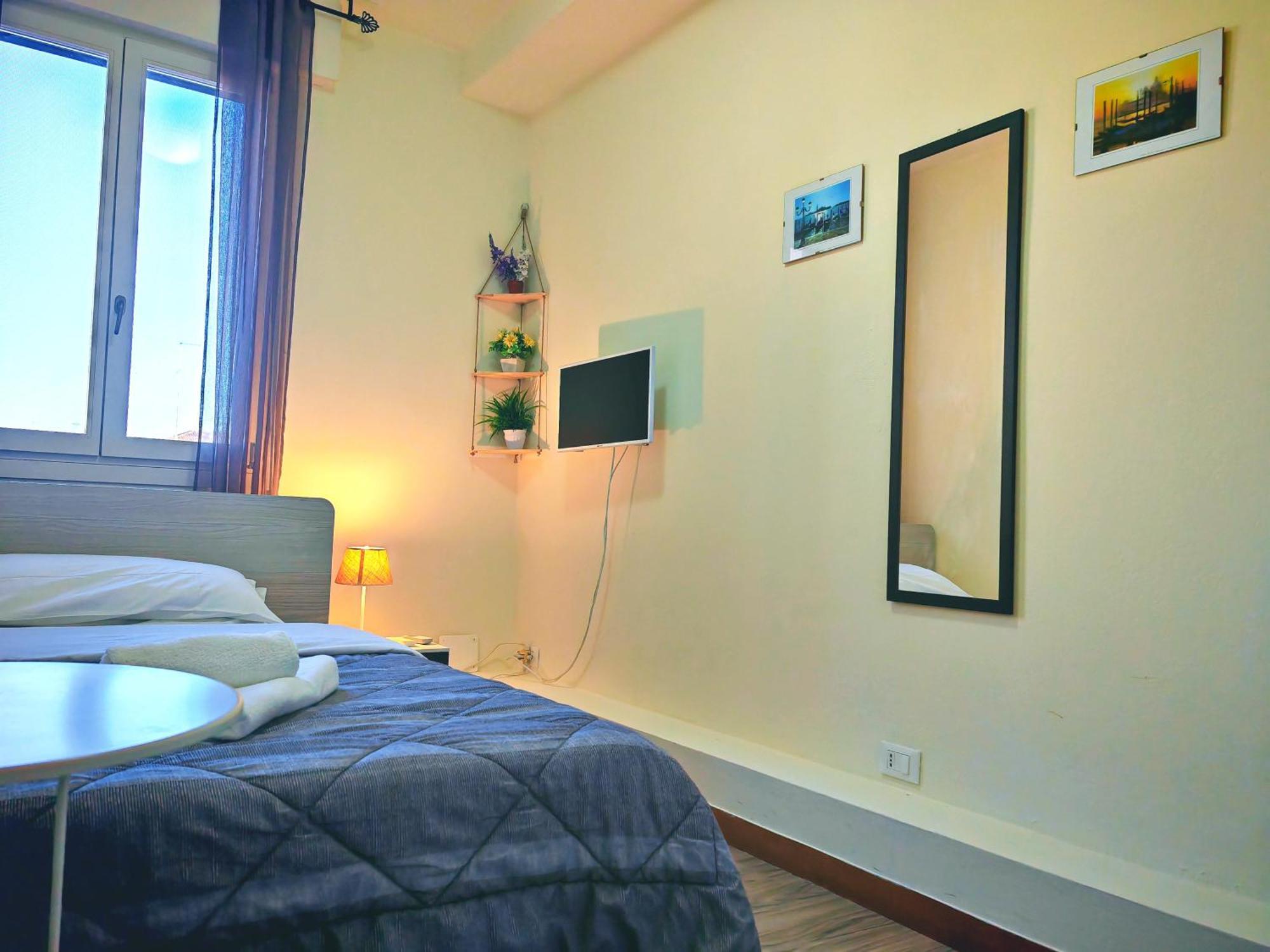 Goldmine Guest House 2 Venesia Bagian luar foto