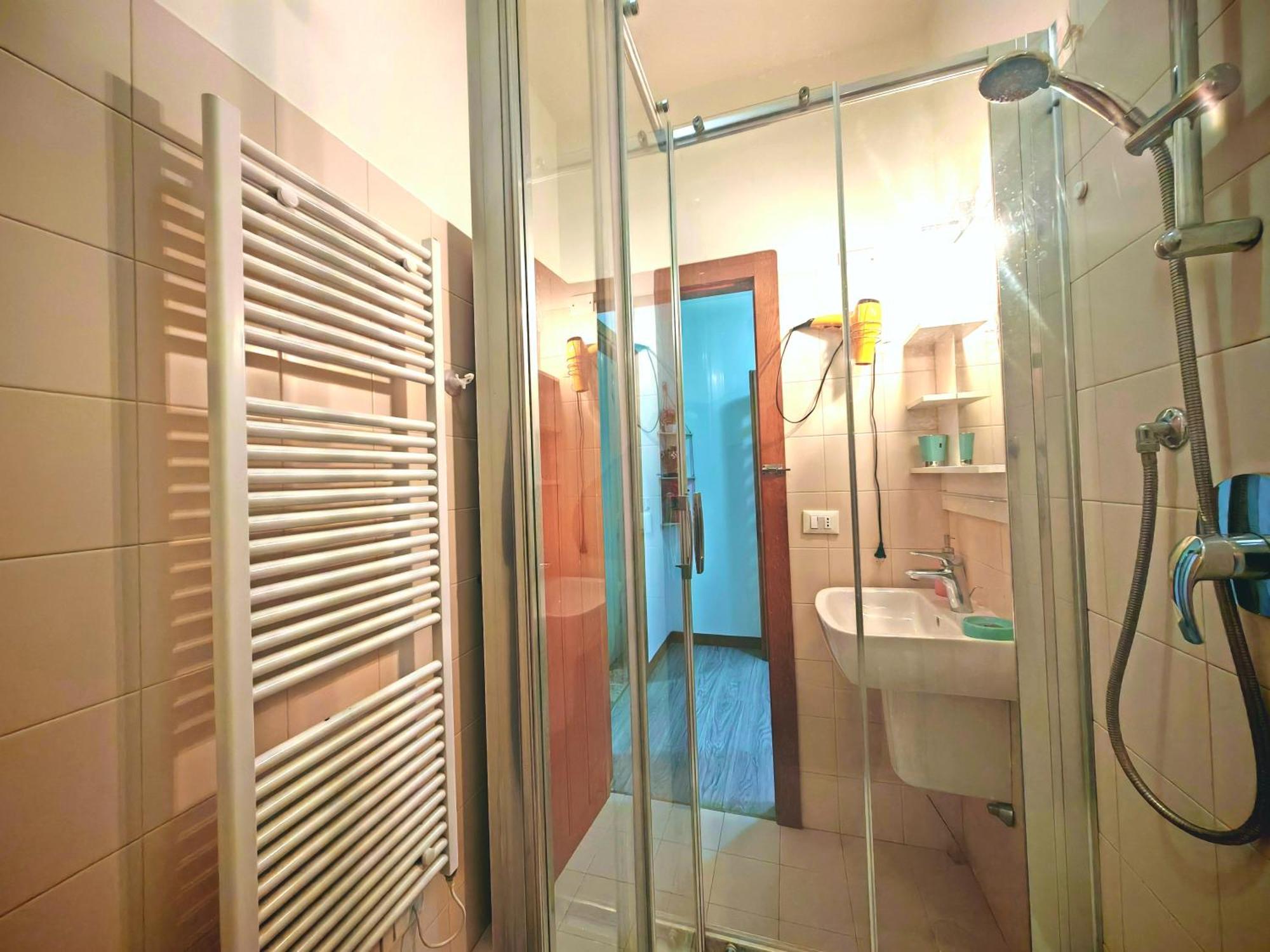 Goldmine Guest House 2 Venesia Ruang foto